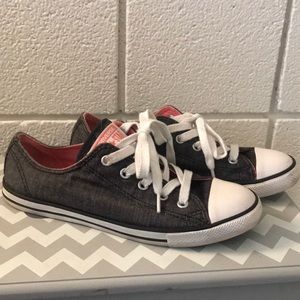 Low Top Converse!🖤💕